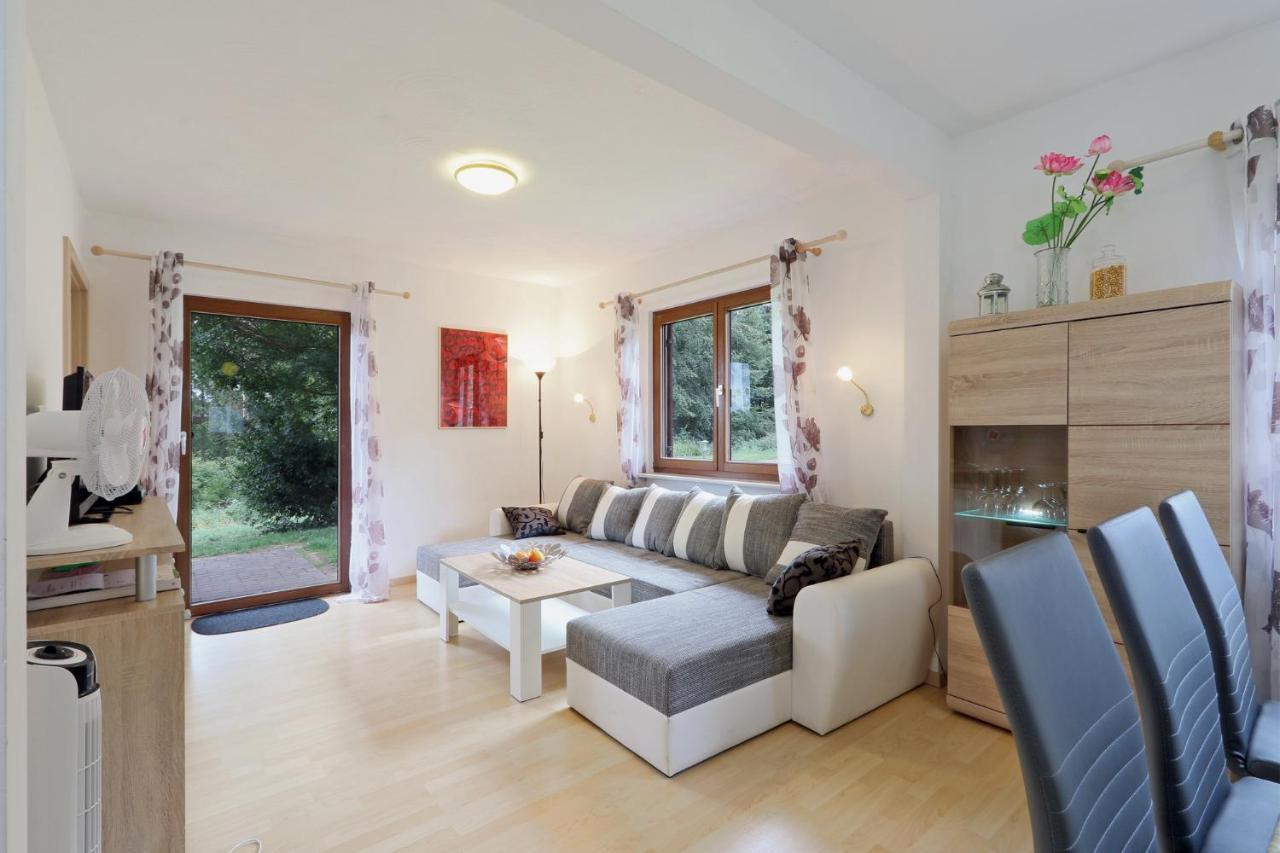 Seepark Kirchheim Ferienhaus Bei Vera Mit Sauna Zewnętrze zdjęcie