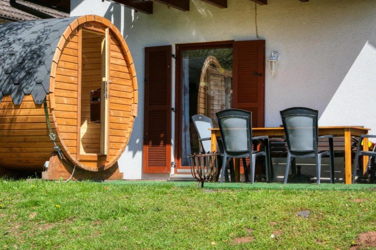 Seepark Kirchheim Ferienhaus Bei Vera Mit Sauna Zewnętrze zdjęcie